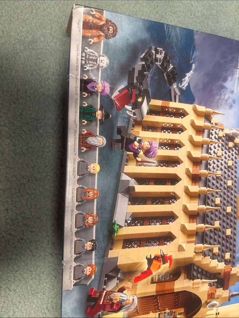2018-2019 LEGO Harry Potter Hogwarts Great Hall Retired Set